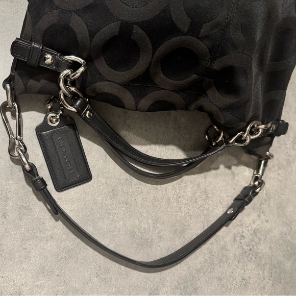 COACH Op-Art Brooke Signature Handbag in GUC! - Picture 8 of 9